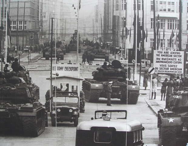 DESEMBARCO ALIADO EN NORMANDÍA