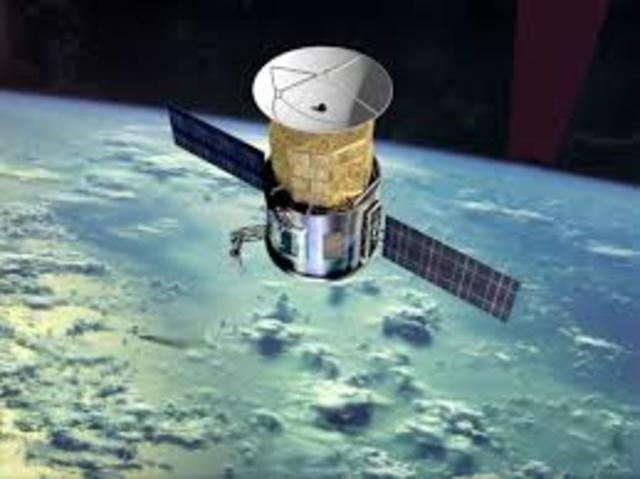 Se lanza el primer satélite artificial de telecomunicaciones que alcanza una orbita estacionaria a.