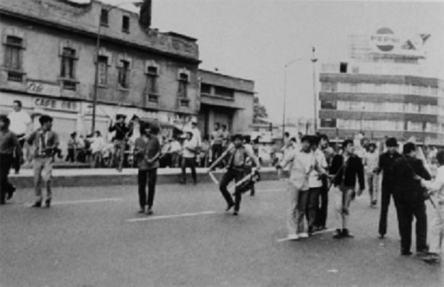 pelea de estudiantes