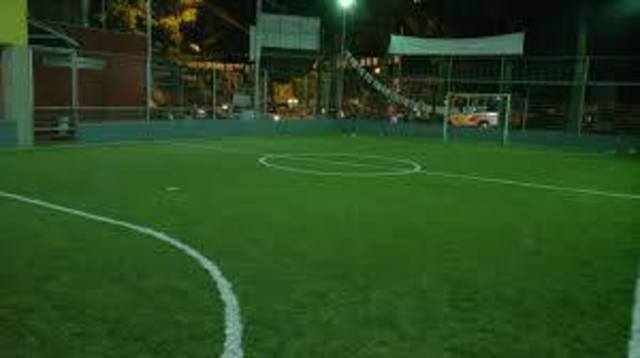 Entre a una escuela de futbol