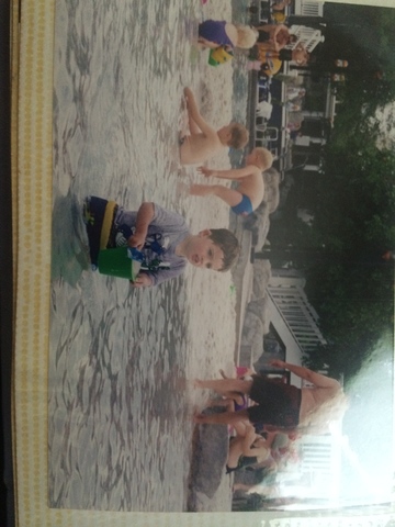 I try to empty the pool of water