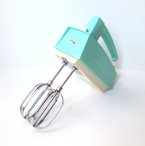 Electric hand mixer