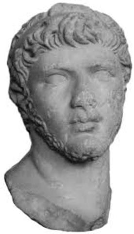 30 a. C. Octavio toma Alejandría. Marco Antonio y Cleopatra se suicidan. Cesarión es asesinado.