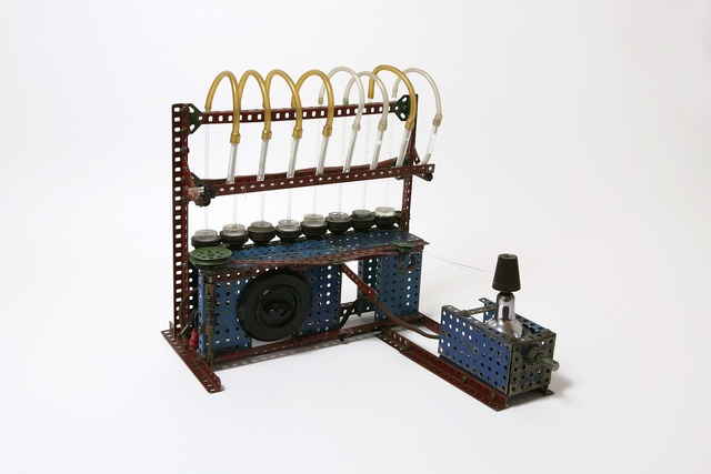 Wichterle tests his homemade lenses