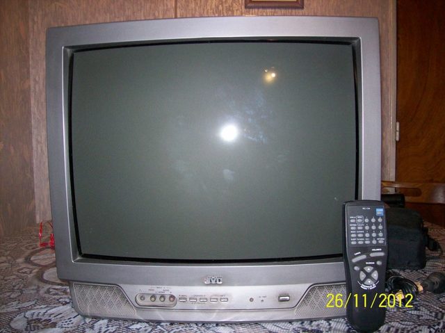 Inventan la T.V a control remoto