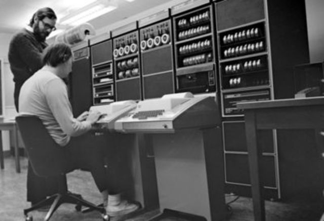 Especificaciones del internet en el época