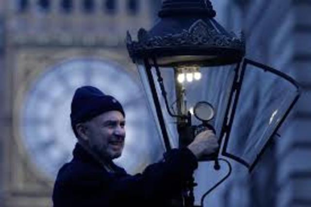 Streets lit with gas from coal