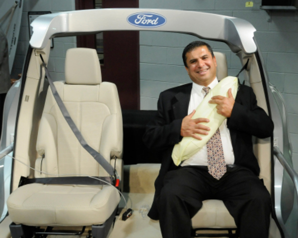 Ford rear Inflatable Seat Belt