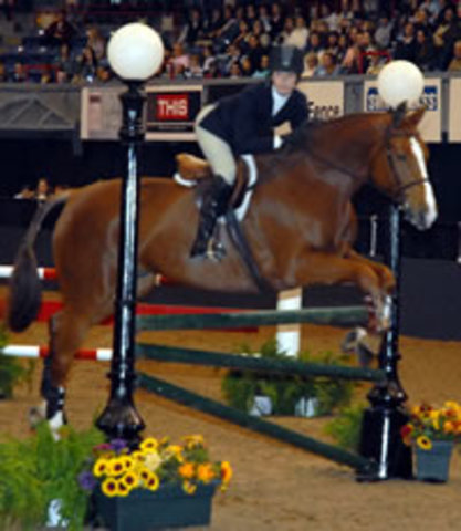 Kimberly McCormack wins Maclay Finals