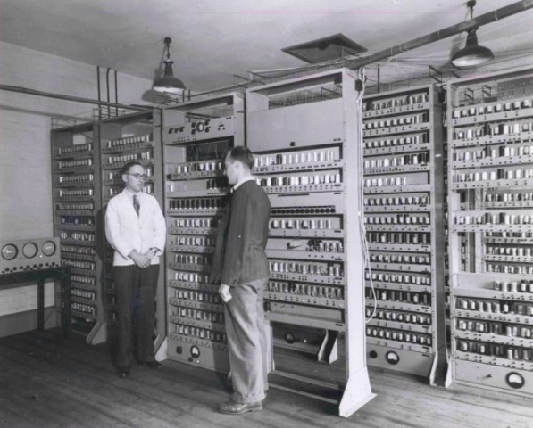 Invención del EDSAC