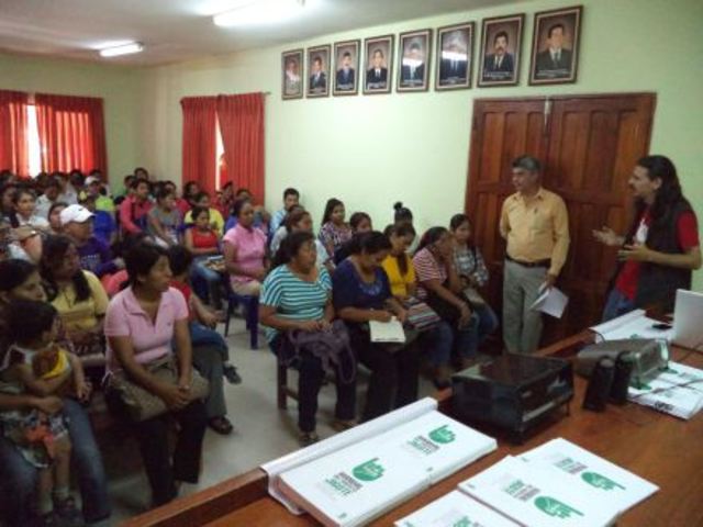 Taller en el Municipio de Cabezas