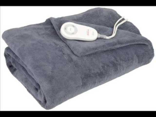 First electric blanket manufactured; sold for $39.50