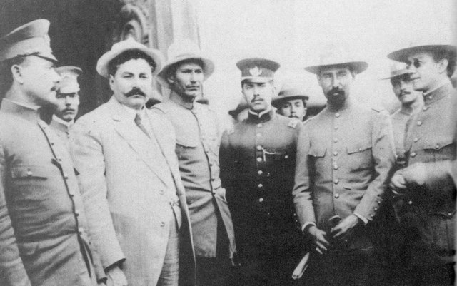 Eulalio Gutiérrez abandona la capital.