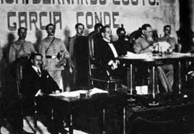 Inicia sesiones el Congreso Constituyente convocado por Carranza.