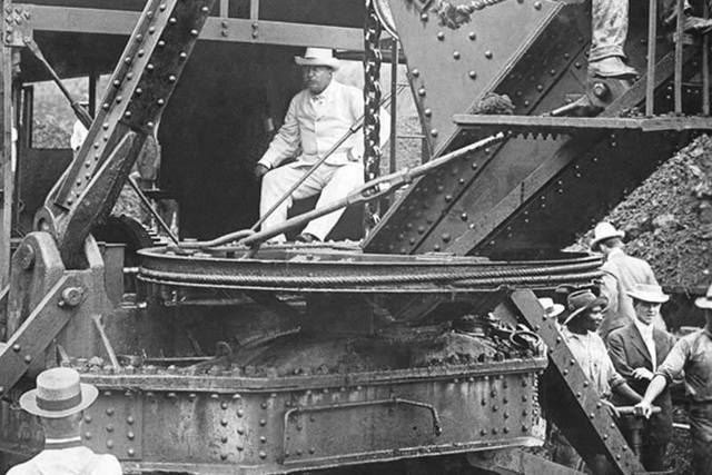 Construction of Panama Canal