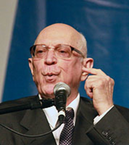 O jurista Dalmo Dallari foi sequestrado e impossibilitado de discursar perante o papa.