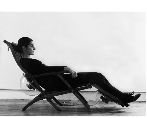 Bernhard Leitner creates "Sound Chair", 1975