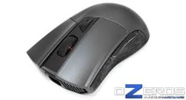 Se crea el primer raton