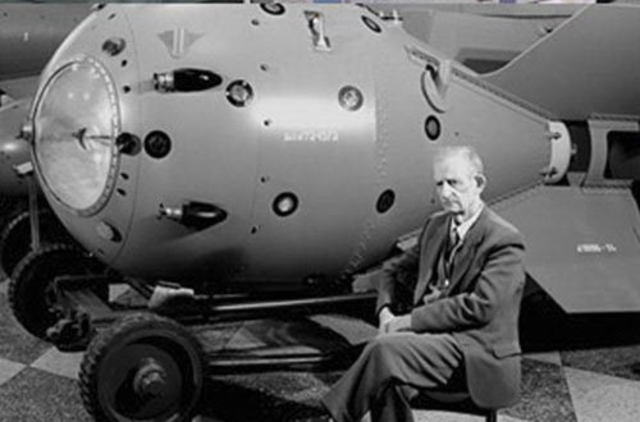 Soviets get the Bomb