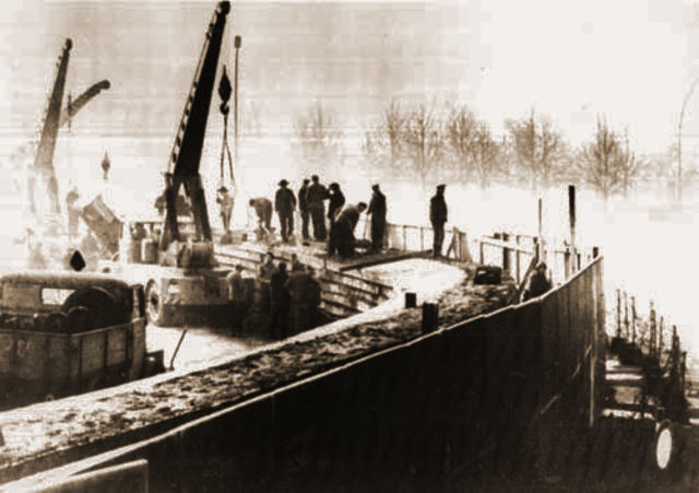 The Berlin Wall is Built