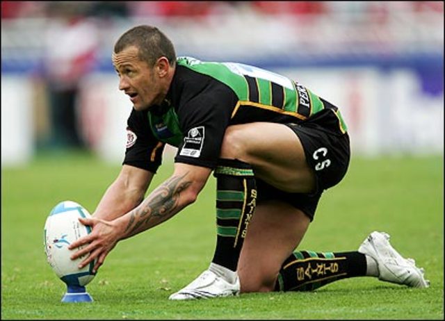 Es fichado por Northhampton, un prestigioso Club Inglés