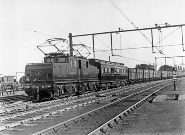 Pirmasis elektrovežis (Vokietija)