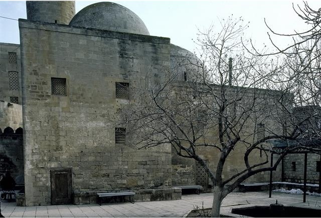 Muslim Arabs invade Caucasian Albania