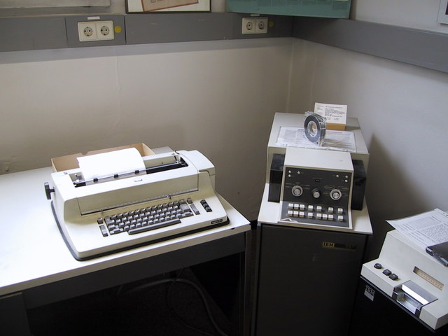 IBM desarrollo la MT/ST