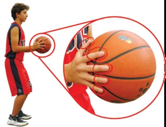 Hay modificación de reglas FIBA, se adoptan los 24 seg. de posesión de balón y 8 para pasar a pista delantera. La FIBA se acerca a los 170 países asociados