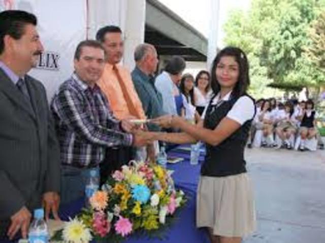 GRADUACION DE  LA SECUNDARIA