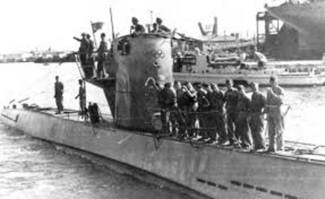 The RMS Lusitania torpedoed