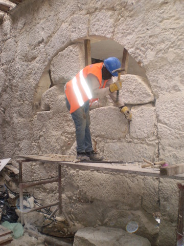 MOUZINHO: demolições