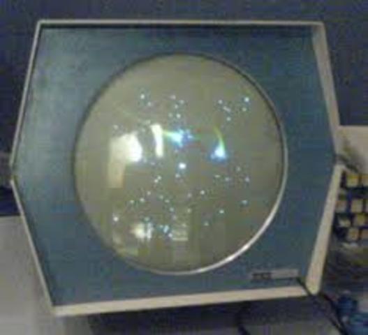 PRIMER JUEGO DE COMPUTADORAS