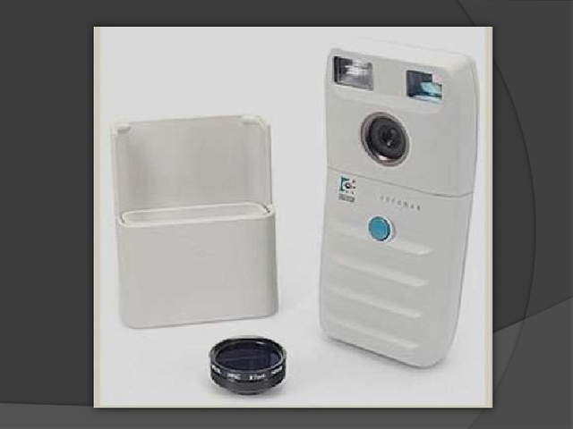 Se le lanza la cámara digital al mercado.