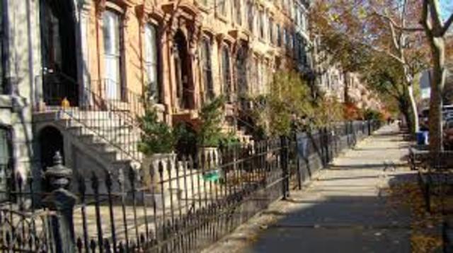 Born in Brooklyn, New York as Vincent Thomas Lombardi.