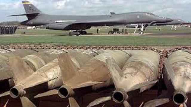 BOMBARDEO DE LA OTAN SOBRE TERRITORIO SERBIO