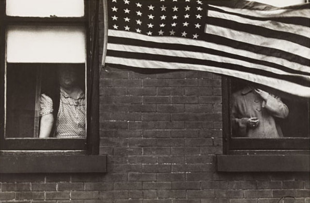 Robert Frank Photographs Post-War America