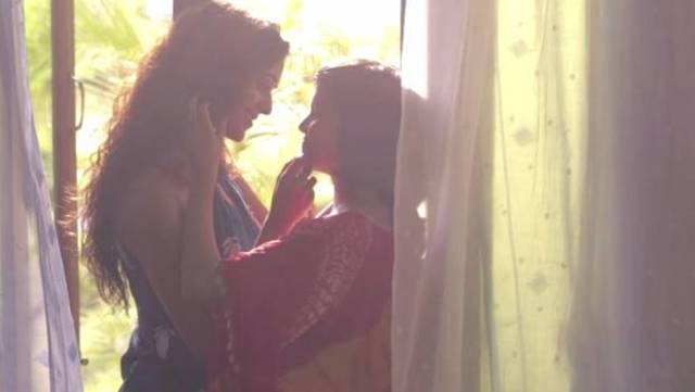 Comercial que presenta Lesbianas