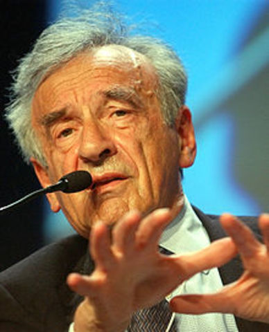 Elie Wiesel makes the Foundation for Humanity with his wife