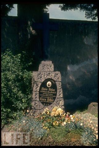 Death of Adolf Father