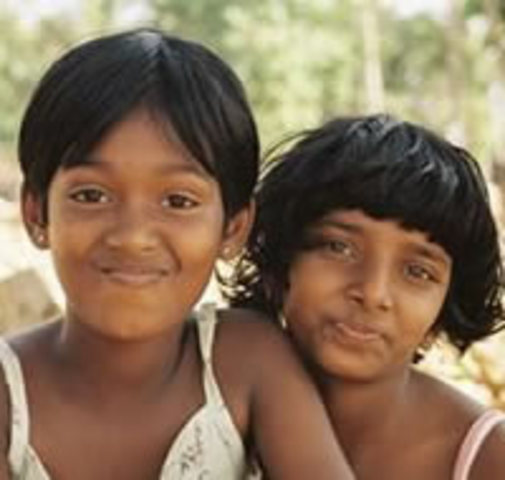 Sinhalese Migrate to Sri Lanka