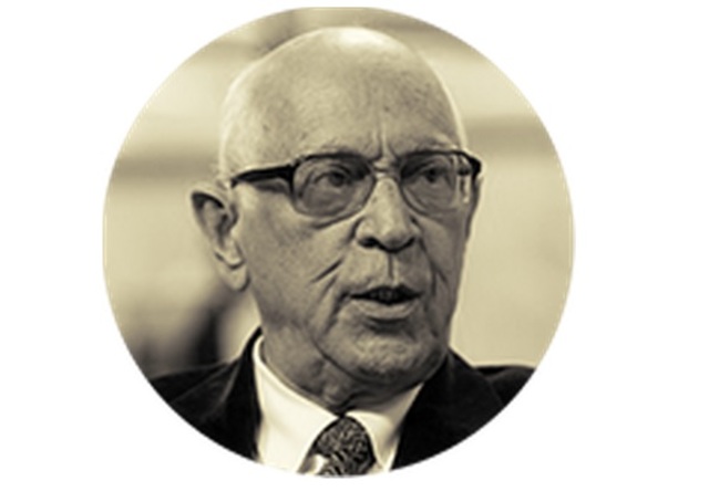 O jurista Dalmo Dallari sequestrado e impossibilitado de discursar perante o papa.