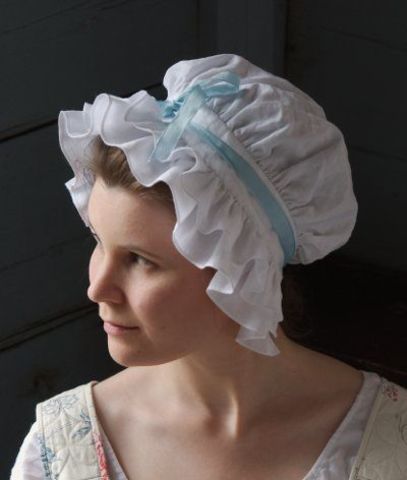 Men Wore 3-brimmed Tricorne Hats and women wore Linen Caps