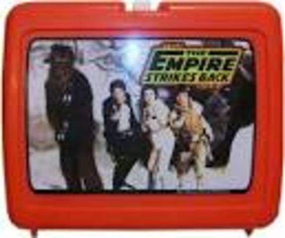 molded plastic lunch boxes