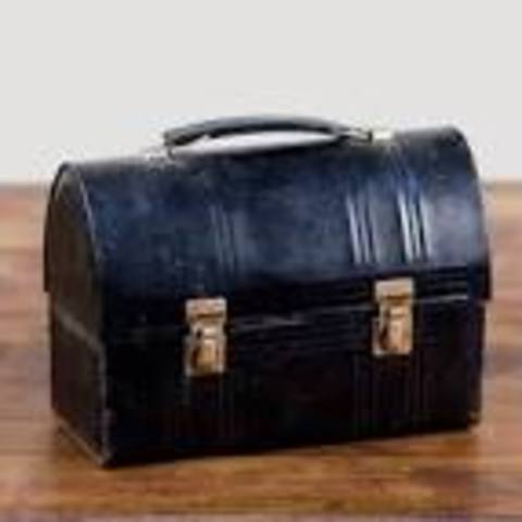 first commercial lunch box