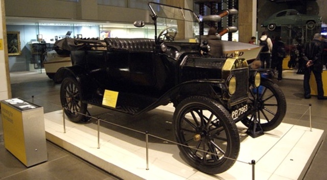 Viene fondata la Ford