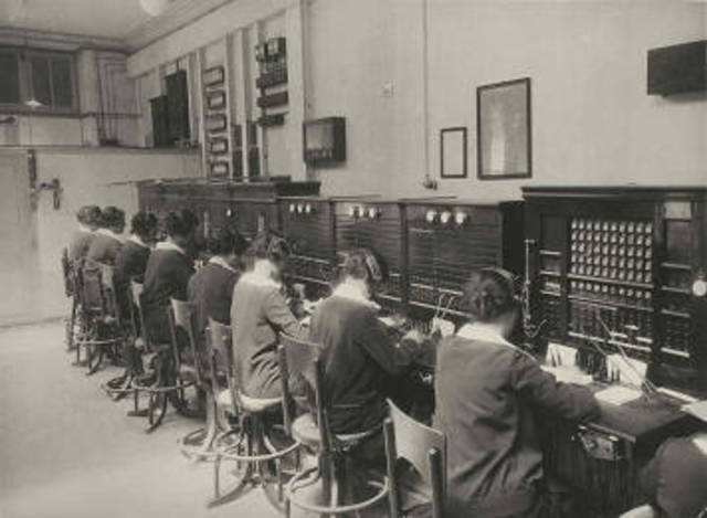 Servicio Telefónico público via radio con Europa