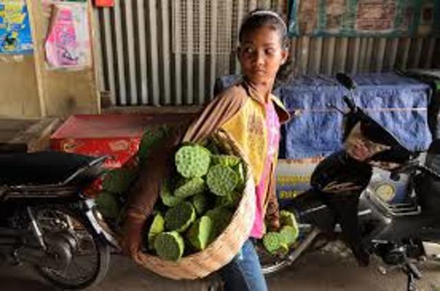 parvana was in the market with her dad