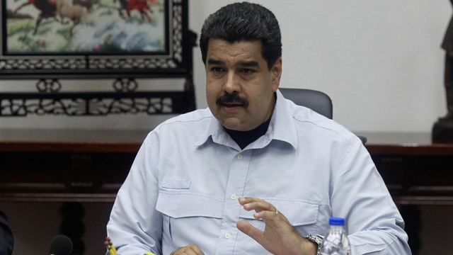 Maduro reitera voluntad de diálogo con Santos