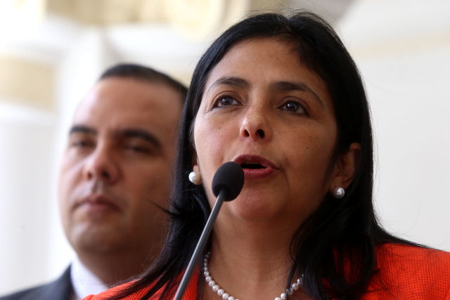 Canciller se la canta a EEUU